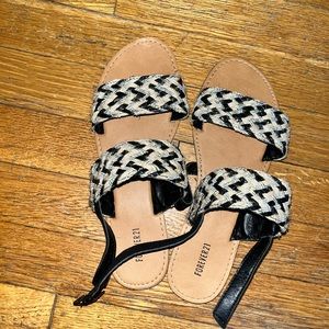 Forever 21 size 7 sandals
